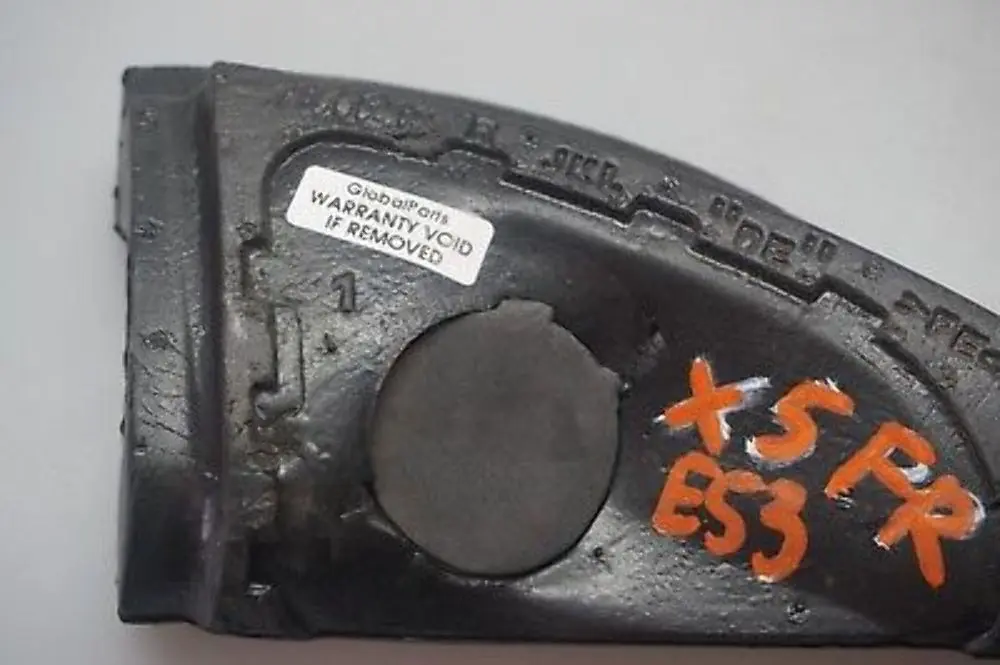 BMW X5 E53 Uszczelka Pianka Trójkąt Drzwi Prawy Przód - SKU 7011208 - Numer Części 7011208