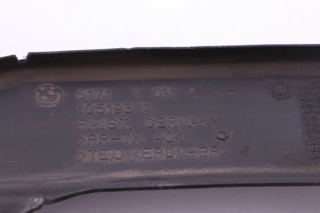 BMW E65 E66 E67 CONDUCTO RADIADOR PANEL SUPERIOR - SKU 7011217 - Número de pieza 7011217