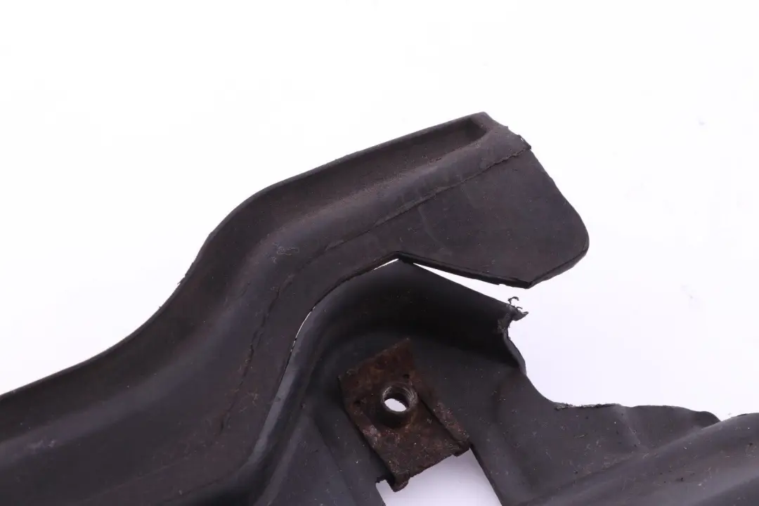 Guidage De L'Air Refroidisseur Liquide Haut 5171 pour BMW 7 E65 E66 E67 à propos du numéro de pièce 7011217 BMW 7 E65 E66 E67 Guidage De L'Air Refroidisseur Liquide Haut 5171 - SKU 7011217 - Numéro de pièce 7011217