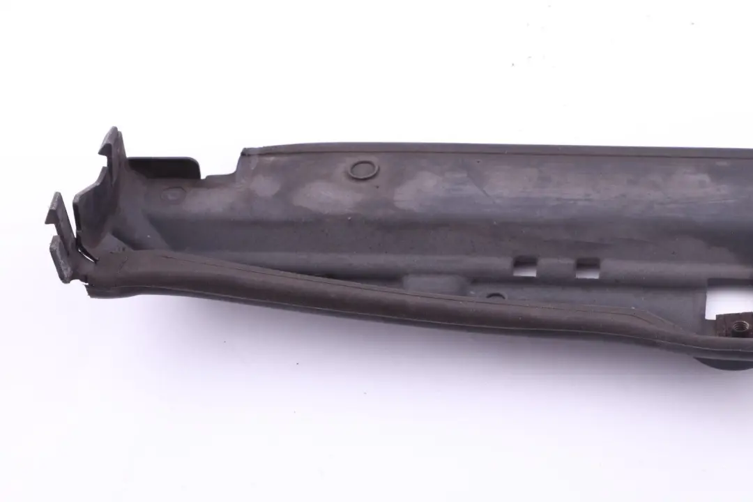 BMW 7 E65 E66 E67 Guidage De L'Air Refroidisseur Liquide Haut 5171 - SKU 7011217 - Numéro de pièce 7011217