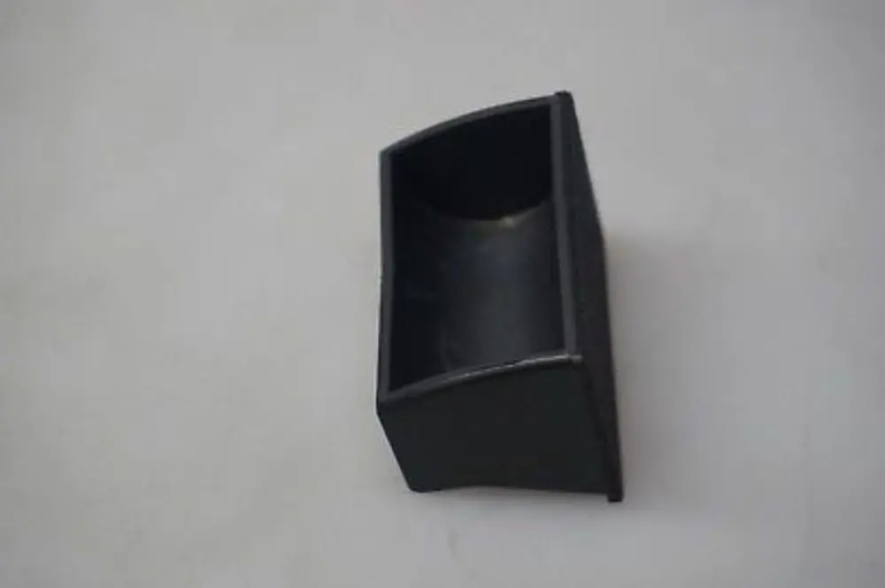 Plateau Rangement Pièces Monnaie Console Centrale pour BMW E65 E66 E67 à propos du numéro de pièce 7011613 BMW E65 E66 E67 Plateau Rangement Pièces Monnaie Console Centrale - SKU 7011613 - Numéro de pièce 7011613