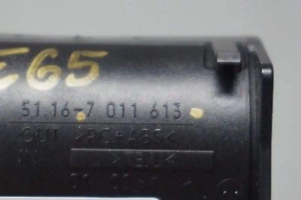 BMW E65 E66 E67 Console Centrale Portaoggetti Porta Monete - SKU 7011613 - Numero di parte 7011613