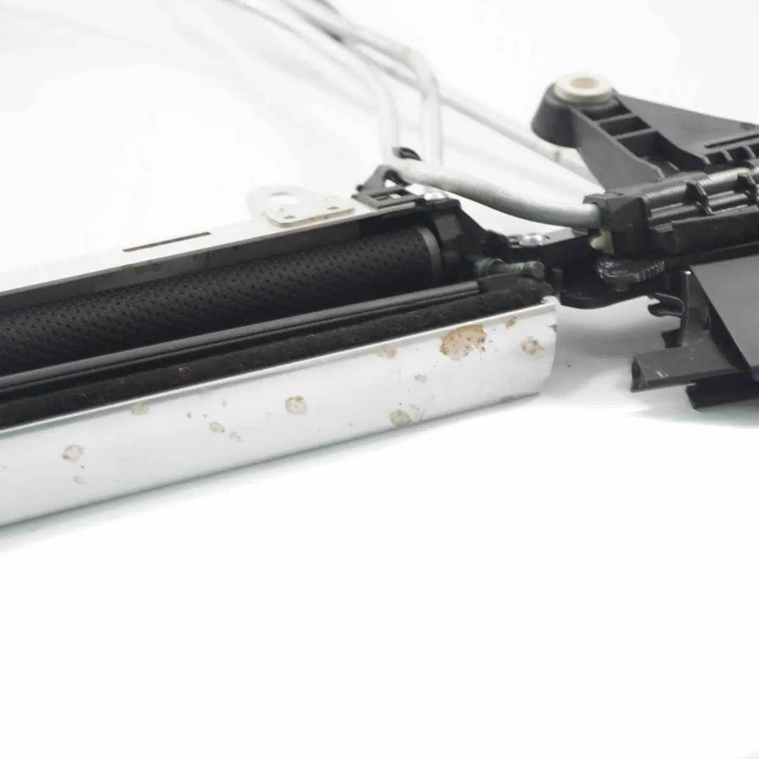 Rollo hinten links Tür Sonnenblende Einheit für BMW E65 mit Teilenummer 7012897 BMW E65 Rollo hinten links Tür Sonnenblende Einheit - SKU 7012897 - Teilenummer 7012897