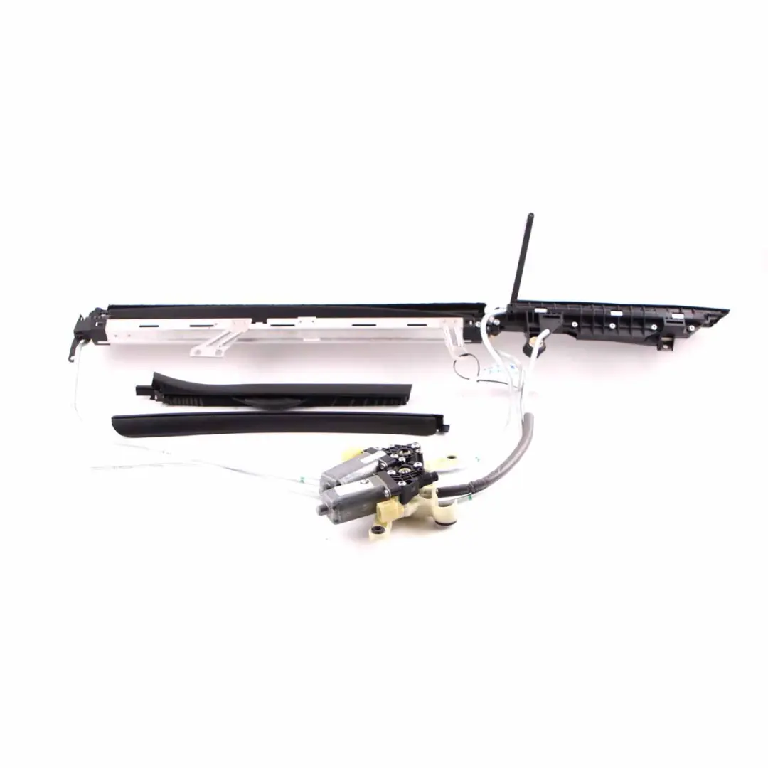 Roller Blind Rear Right O/S Door Sun Blind Screen Unit to BMW E65 with Part number 7012898 BMW E65 Roller Blind Rear Right O/S Door Sun Blind Screen Unit - SKU 7012898 - Part number 7012898