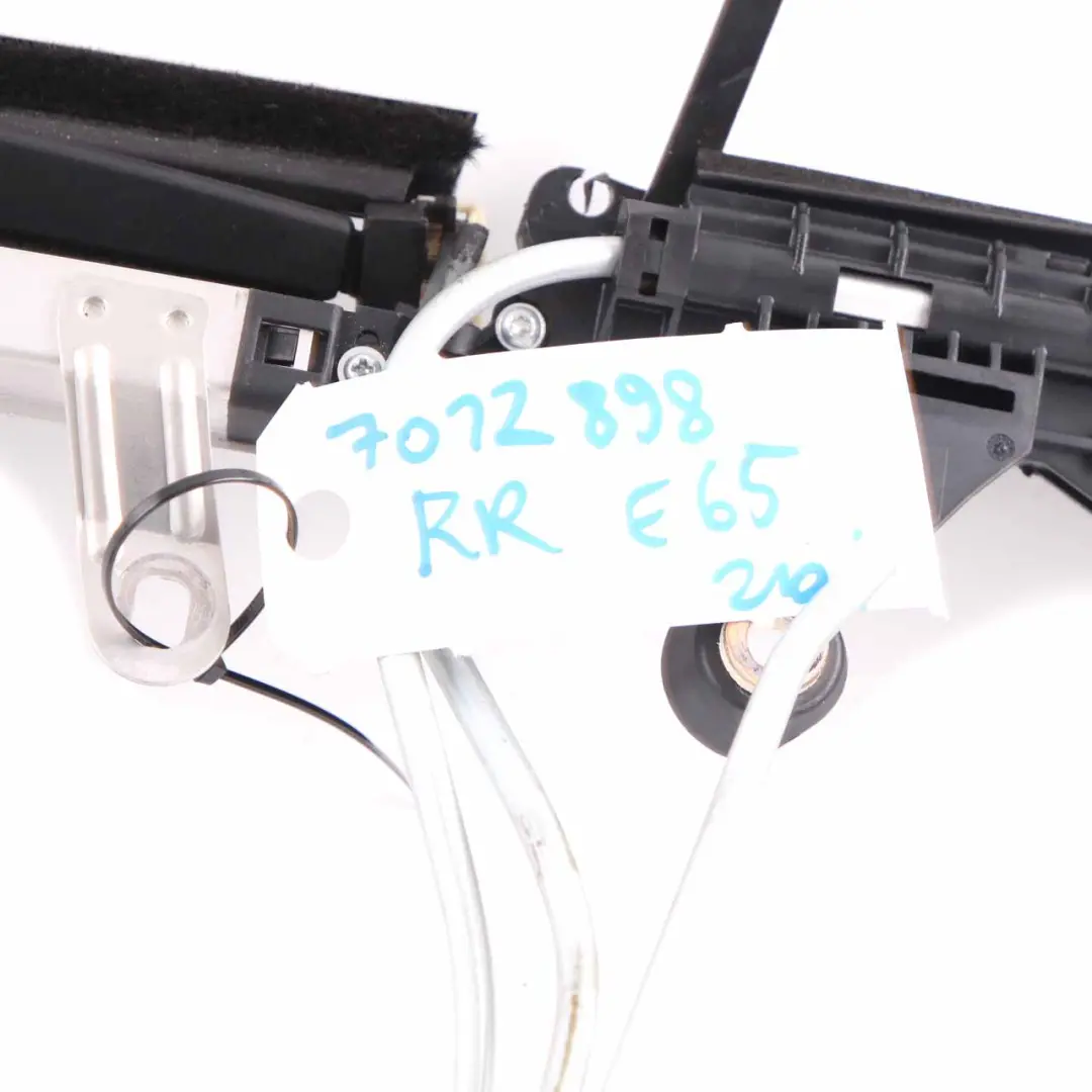 Roller Blind Rear Right O/S Door Sun Blind Screen Unit to BMW E65 with Part number 7012898 BMW E65 Roller Blind Rear Right O/S Door Sun Blind Screen Unit - SKU 7012898 - Part number 7012898