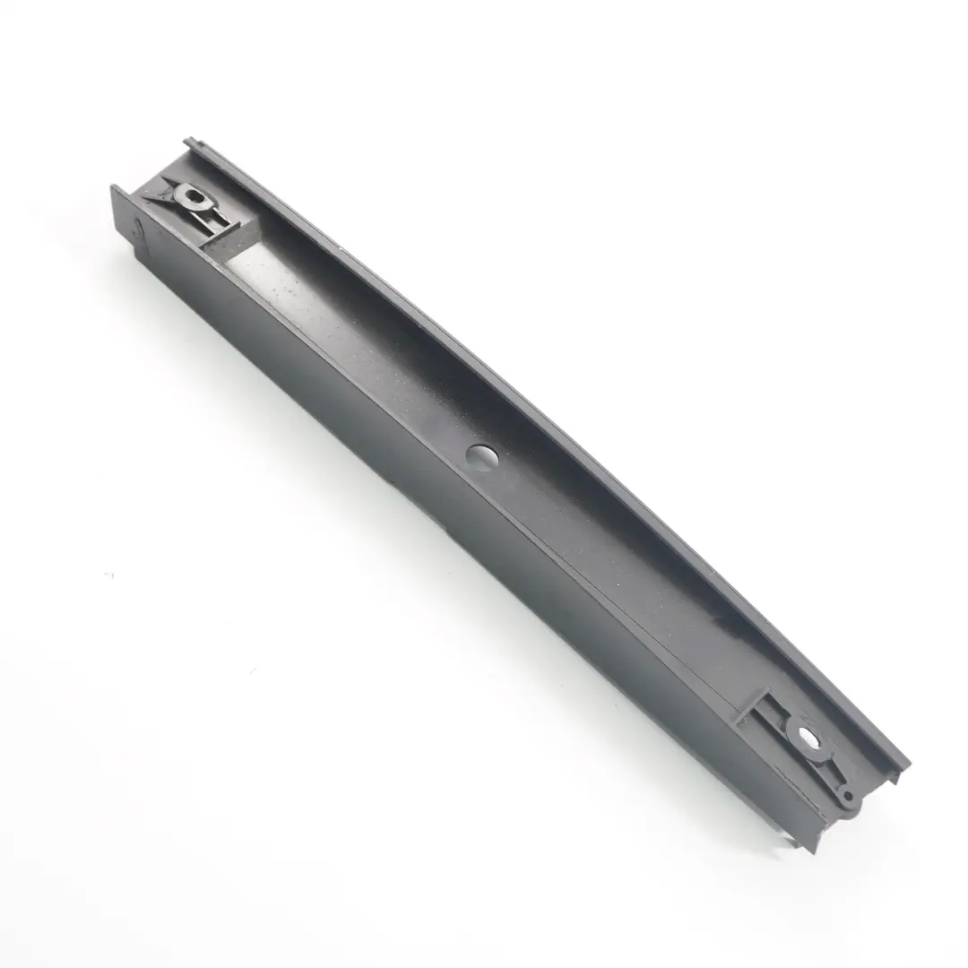BMW E65 Support rail guidage store pour fenêtre et porte arrière gauche - SKU 7013099 - Numéro de pièce 7013099