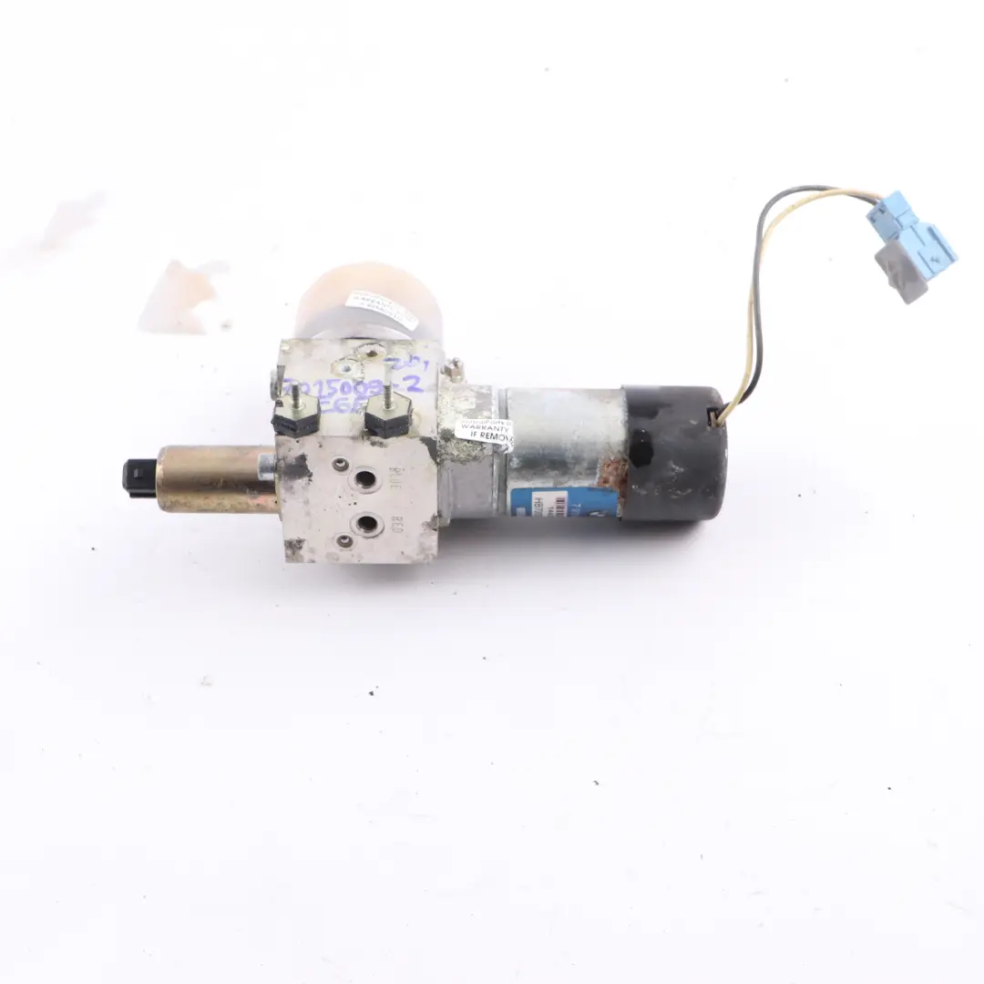 Trunk Lid Boot Close Hydraulic Motor Pump to BMW E65 E66 with Part number 7015009 BMW E65 E66 Trunk Lid Boot Close Hydraulic Motor Pump - SKU 7015009-2 - Part number 7015009