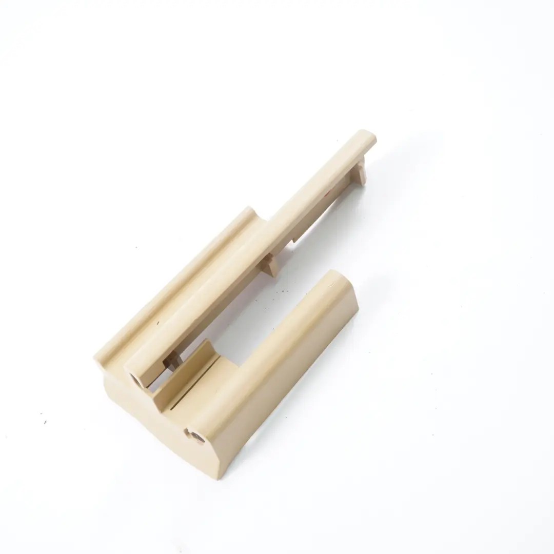 Copertura Sedile Esterno Destro Beige 7007696 per BMW E60 E65 con numero di parte 7015596 BMW E60 E65 Copertura Sedile Esterno Destro Beige 7007696 - SKU 7015596 - Numero di parte 7015596