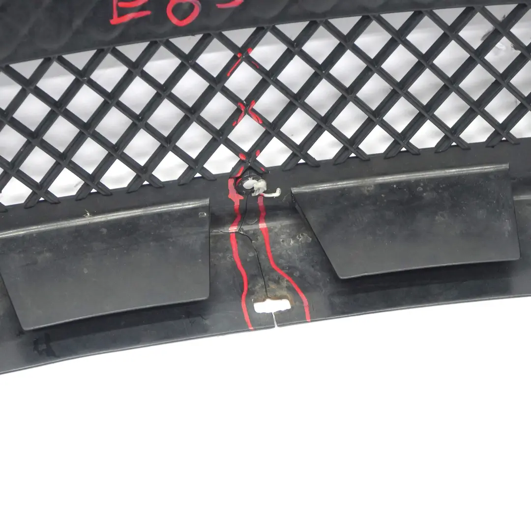 parachoques delantero conducto de aire centro inferior rejilla para BMW Z4 E85 E86 con número de pieza 7016061 BMW Z4 E85 E86 parachoques delantero conducto de aire centro inferior rejilla - SKU 7016061-1 - Número de pieza 7016061