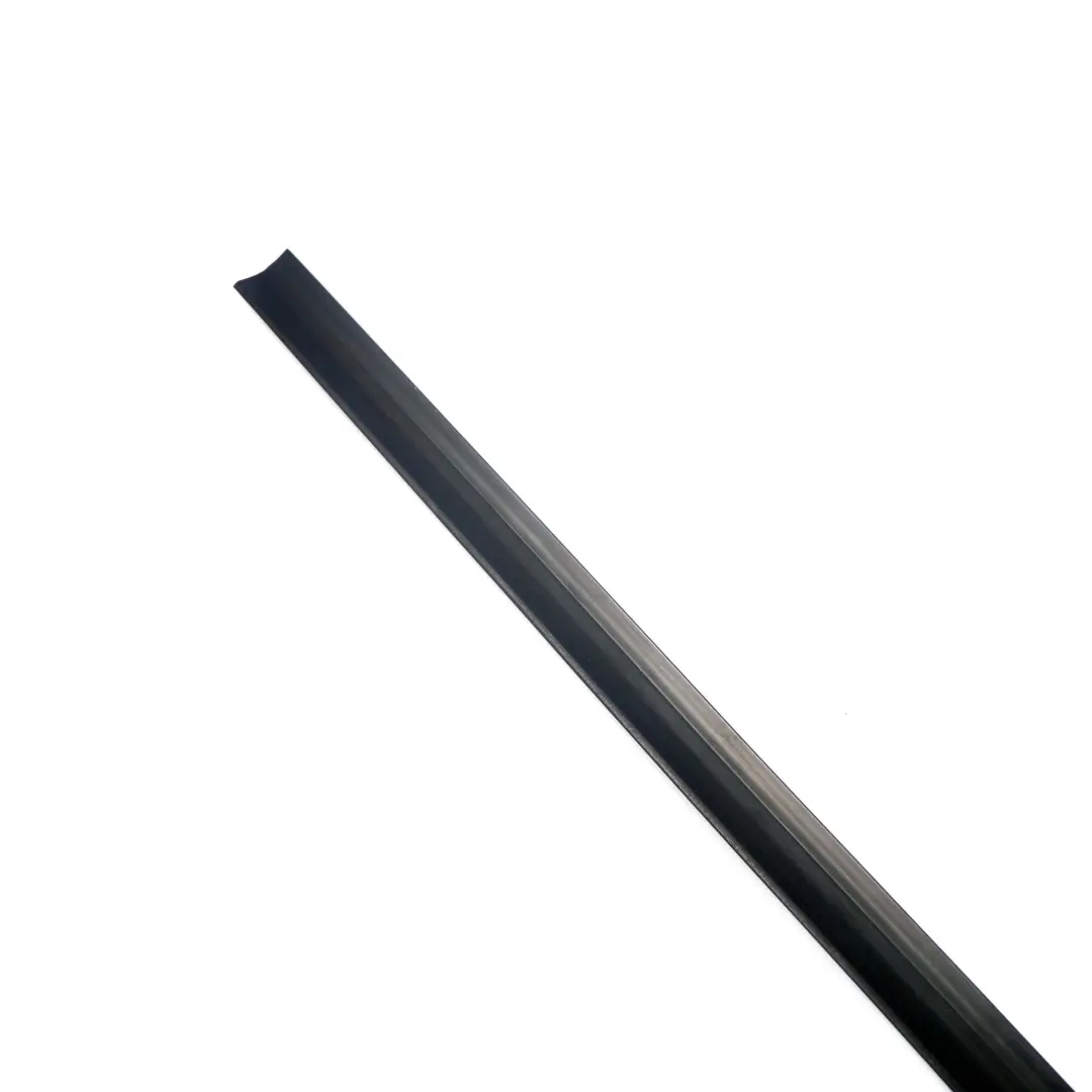 BMW Z4 E85 Uszczelka Drzwi Przednich Dolna - SKU 7016643 - Numer Części 7016643