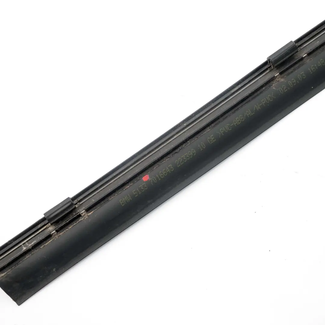 BMW Z4 E85 Uszczelka Drzwi Przednich Dolna - SKU 7016643 - Numer Części 7016643