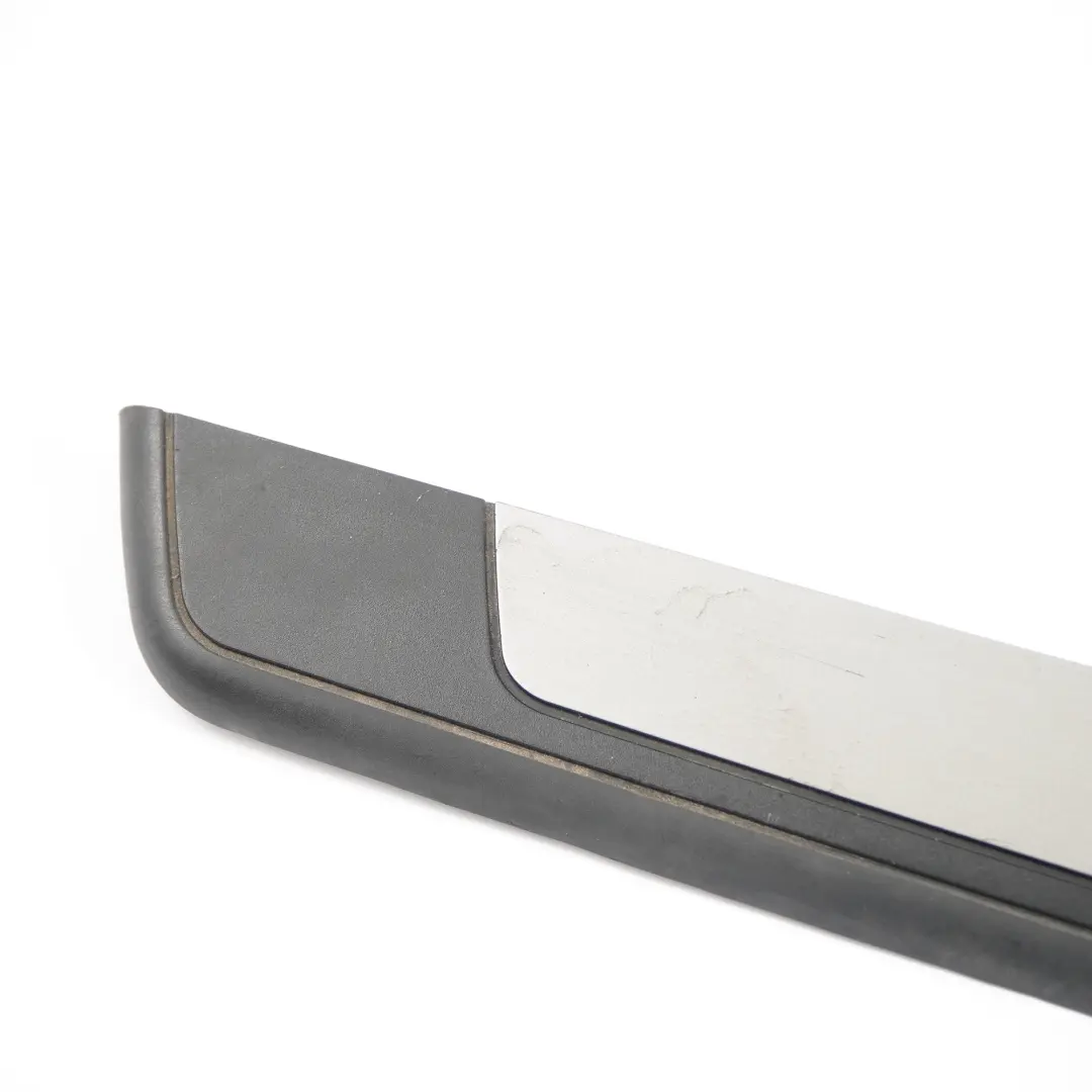 Tapa Entrada Interior Derecha para BMW Z4 Serie E85 E86 E89 con número de pieza 7016654 BMW Z4 Serie E85 E86 E89 Tapa Entrada Interior Derecha - SKU 7016654-2 - Número de pieza 7016654