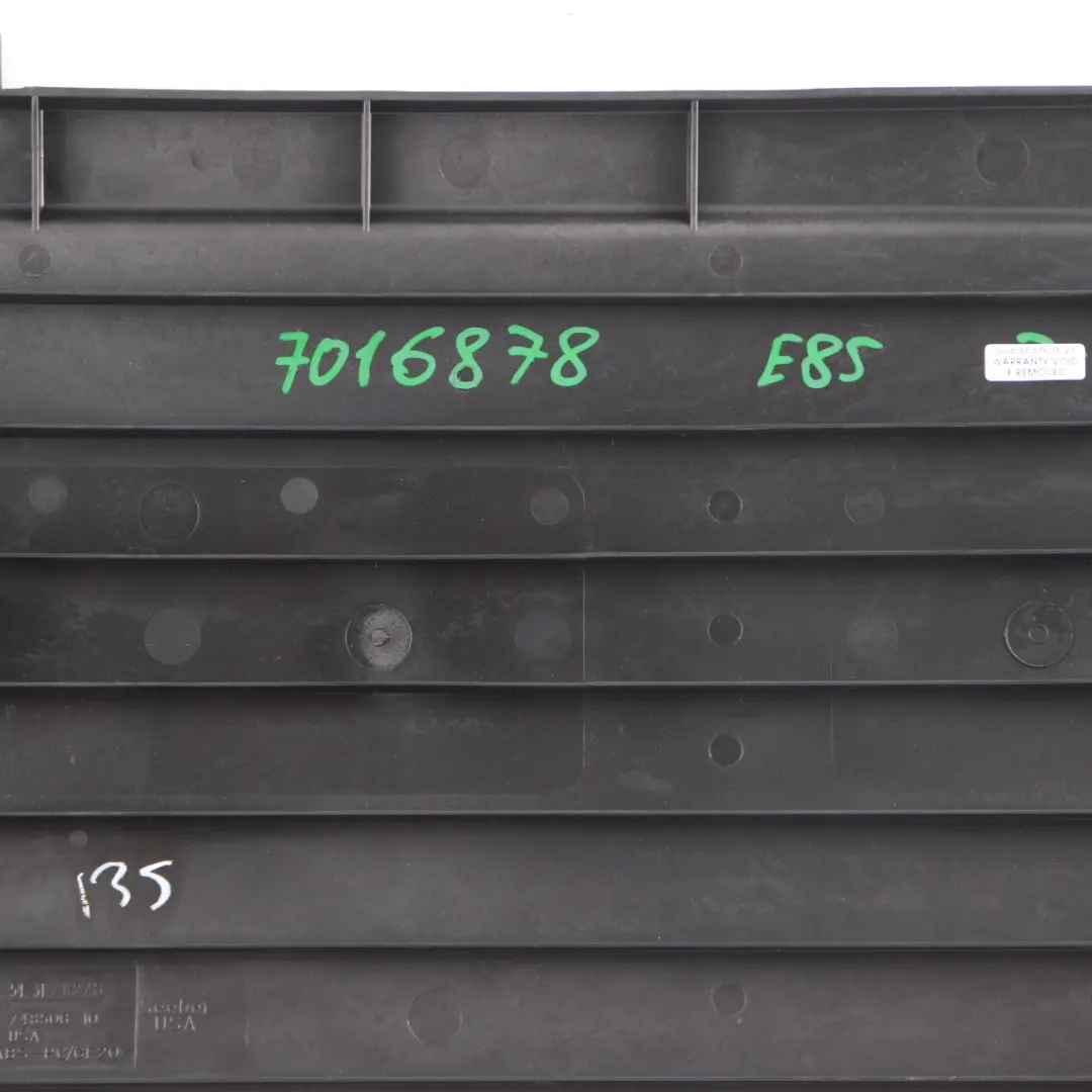 Verdeck Kasten Abdeckung Box Boden Aufnahme für BMW Z4 Serie E85 Cabrio mit Teilenummer 7016878 BMW Z4 Serie E85 Cabrio Verdeck Kasten Abdeckung Box Boden Aufnahme - SKU 7016878 - Teilenummer 7016878