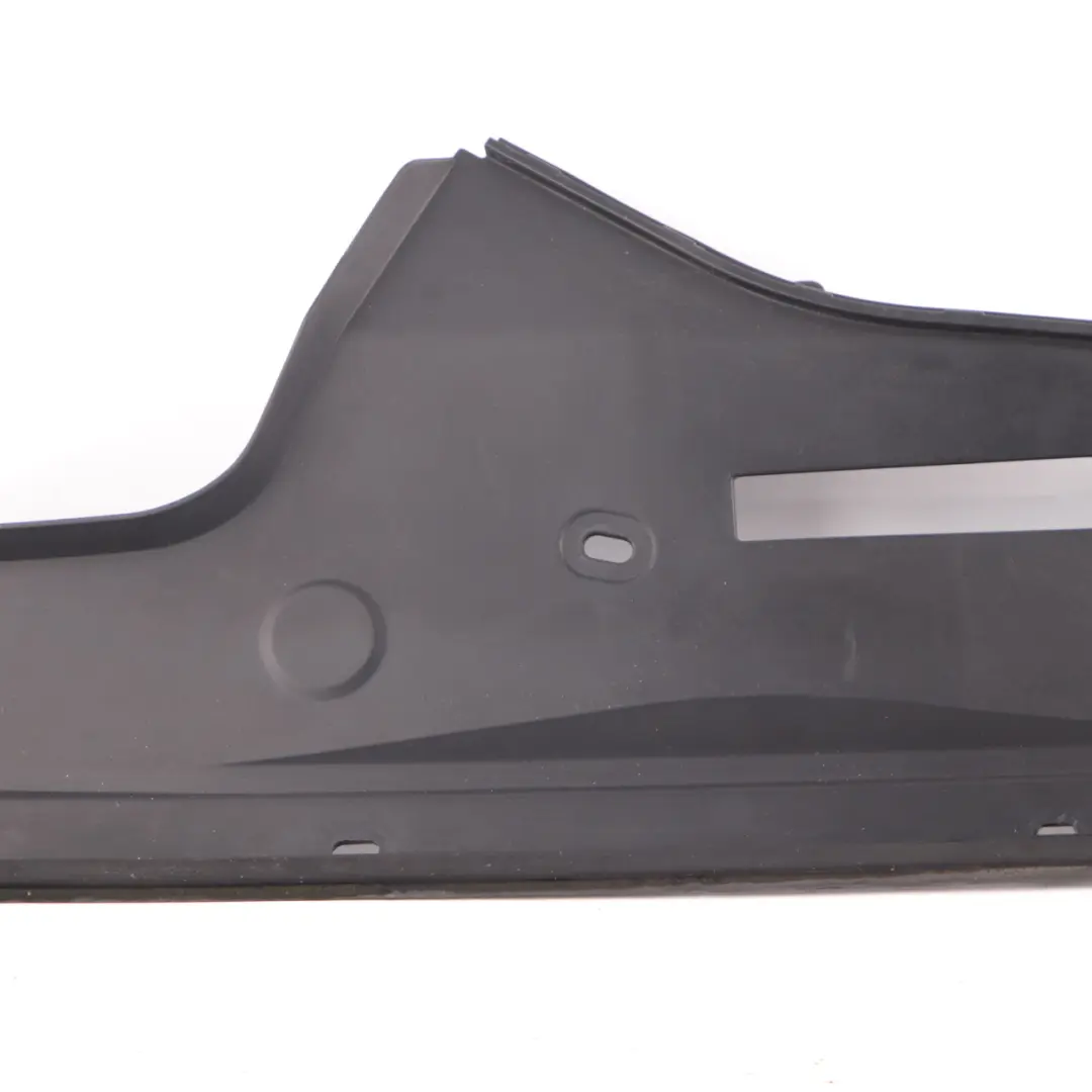 Osłona Maskownica Błotnika Silnika Prawa do BMW F01 F02 o numerze 7019802 BMW F01 F02 Osłona Maskownica Błotnika Silnika Prawa - SKU 7019802 - Numer Części 7019802