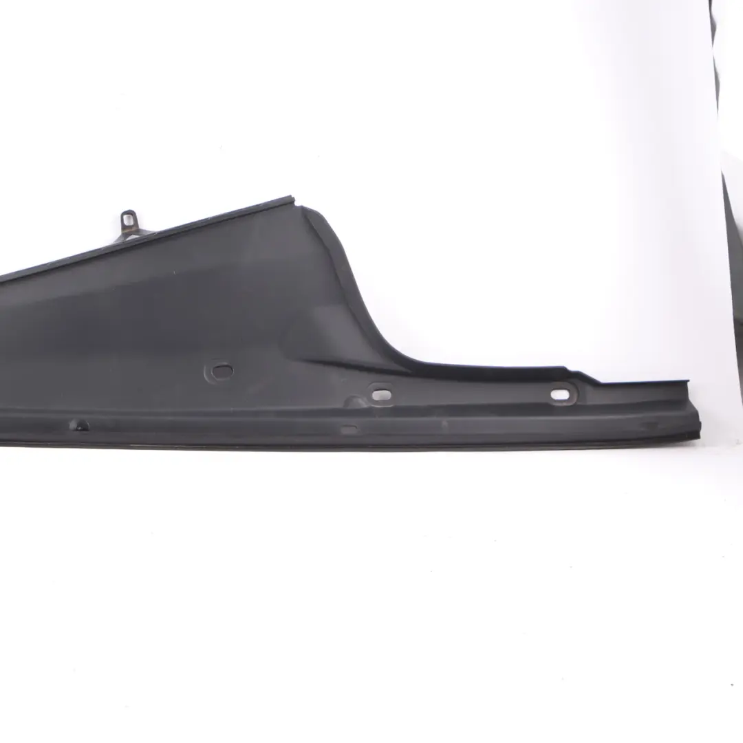 Capó Localizador Sello Izquierdo Cubriendo Panel Delantero para BMW F10 F11 con número de pieza 7019803 BMW F10 F11 Capó Localizador Sello Izquierdo Cubriendo Panel Delantero - SKU 7019803-2 - Número de pieza 7019803