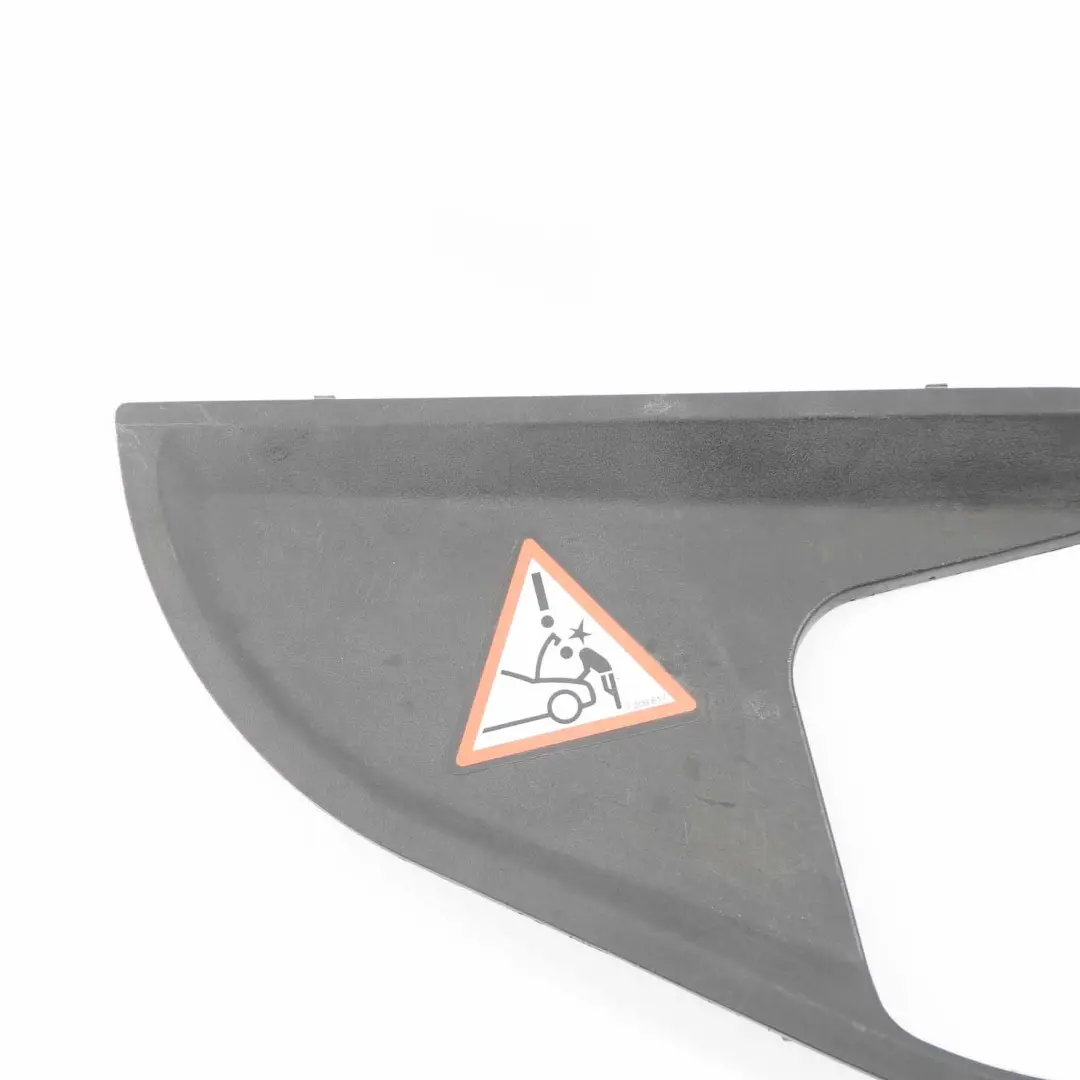 Guarnizione Chiusura Cofano Anteriore Sinistro 7019803 per BMW F10 F11 con numero di parte 7019804 BMW F10 F11 Guarnizione Chiusura Cofano Anteriore Sinistro 7019803 - SKU 7019804-1 - Numero di parte 7019804