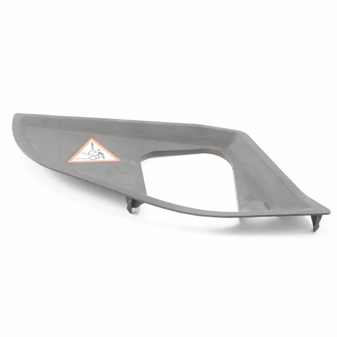 Guarnizione Chiusura Cofano Anteriore Destro Pannello per BMW F10 F11 con numero di parte 7019804 BMW F10 F11 Guarnizione Chiusura Cofano Anteriore Destro Pannello - SKU 7019804-1 - Numero di parte 7019804