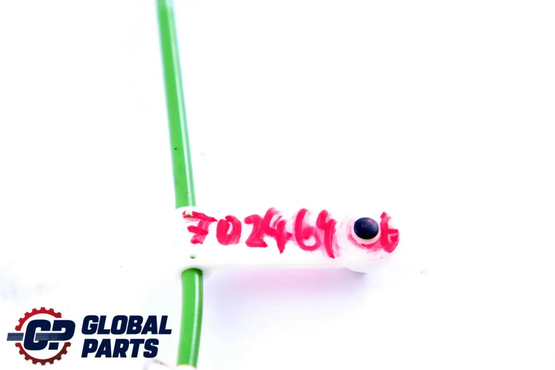 Manija de la Puerta Trasera Derecha Cable Bowden para BMW E65 E66 con número de pieza 7024646 BMW E65 E66 Manija de la Puerta Trasera Derecha Cable Bowden - SKU 7024646 - Número de pieza 7024646