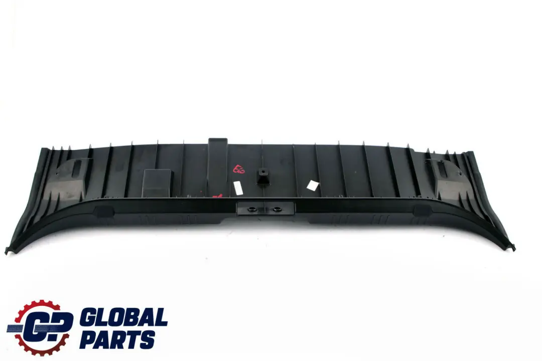 BMW E60 E60N Tapa del maletero Carga Sill Bootlid Cubierta Panel Trim - SKU 7024863 - Número de pieza 7024863