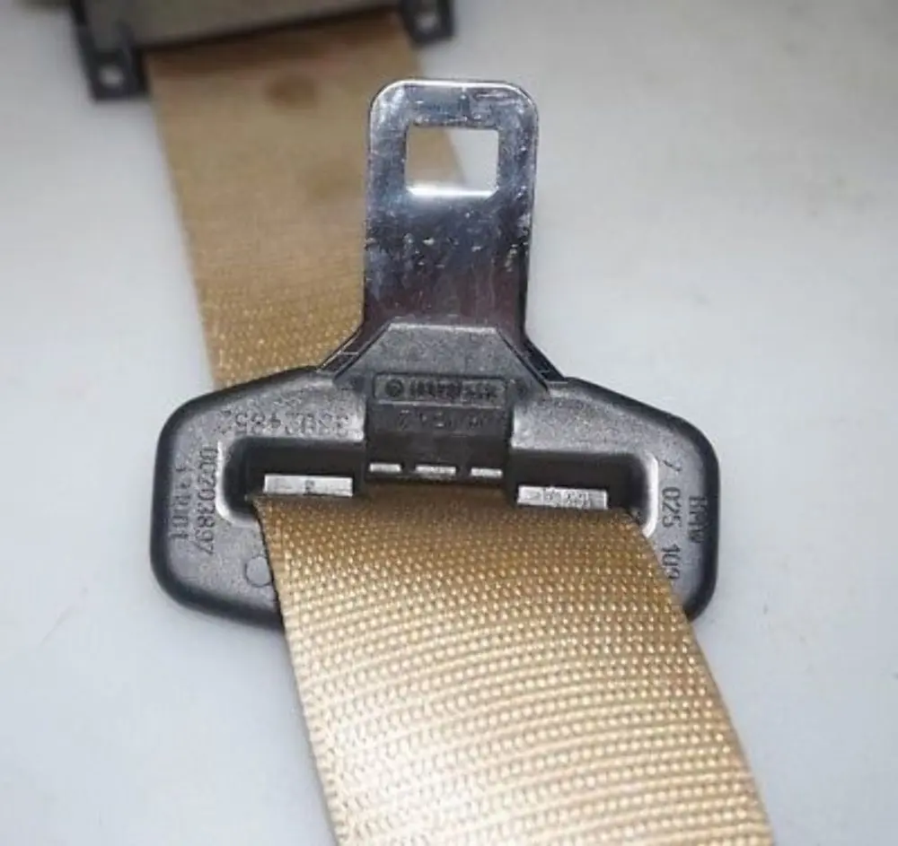 Center Upper Seat Belt Beige to BMW 7 Series E65 E66 E67 Rear with Part number 7025109 BMW 7 Series E65 E66 E67 Rear Center Upper Seat Belt Beige - SKU 7025109 - Part number 7025109