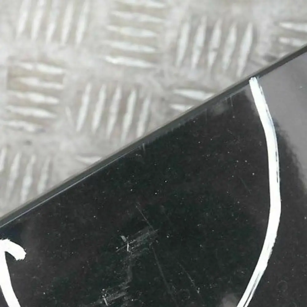 Spoiler tylny górny czarny do BMW X5 E53 o numerze 7025612 BMW X5 E53 Spoiler tylny górny czarny - SKU 7025612-BS5 - Numer Części 7025612