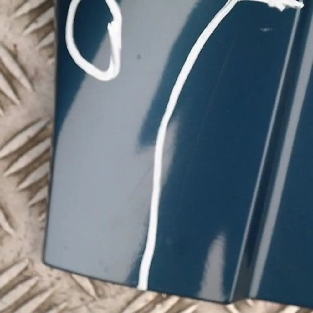 Spoiler Posteriore Superiore Blu Topazio Blu Metallizzato - 364 per BMW X5 E53 con numero di parte 51717025612 BMW X5 E53 Spoiler Posteriore Superiore Blu Topazio Blu Metallizzato - 364 - SKU 7025612-TPB2 - Numero di parte 51717025612