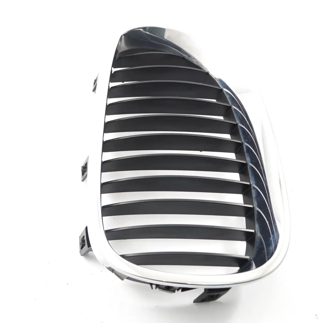 BMW E60 E61 LCI Grille Gauche Chrome Noir - SKU 7027061-3 - Numéro de pièce 7027061