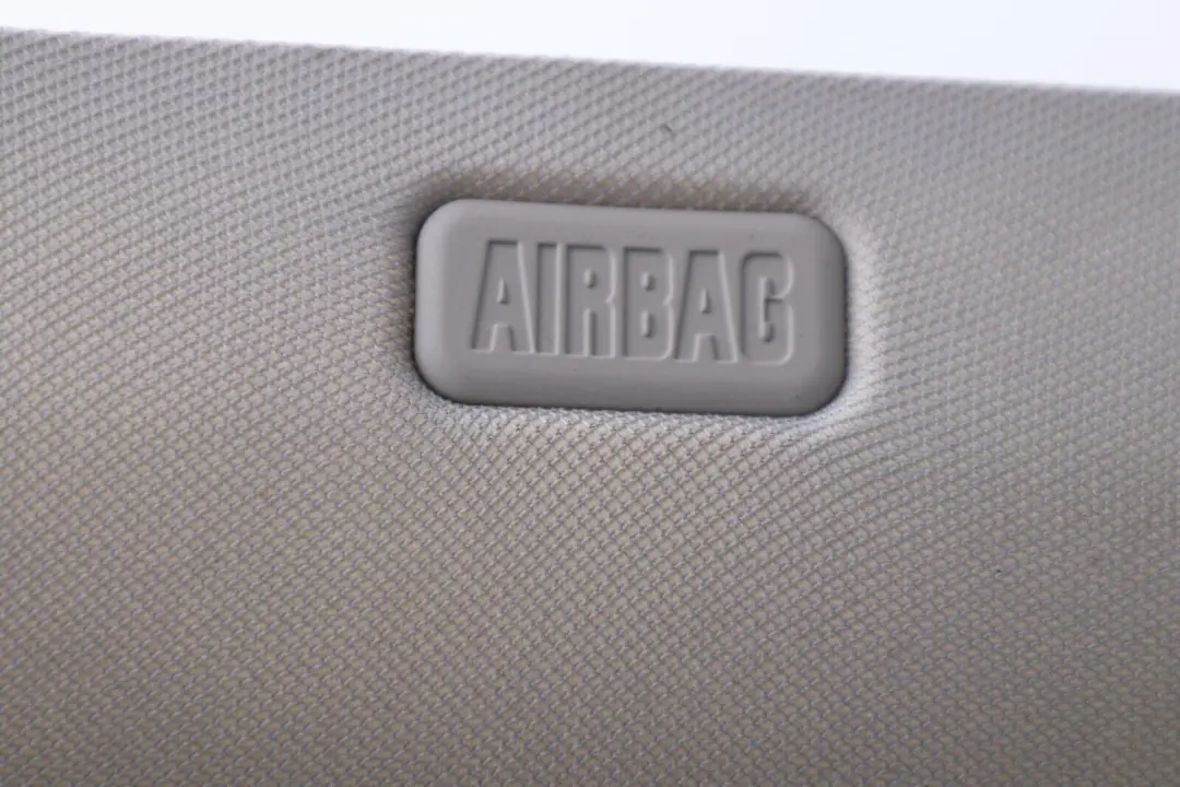BMW 5 E60 E60N E61 E61N LCI Couverture A Colonne a Gauche Himmelgrau Gris - SKU 7027085 - Numéro de pièce 7027085
