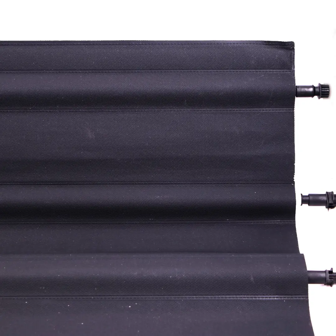 Roleta bagażnika czarna do BMW E53 X5 o numerze 7027253 BMW E53 X5 Roleta bagażnika czarna - SKU 7027253 - Numer Części 7027253