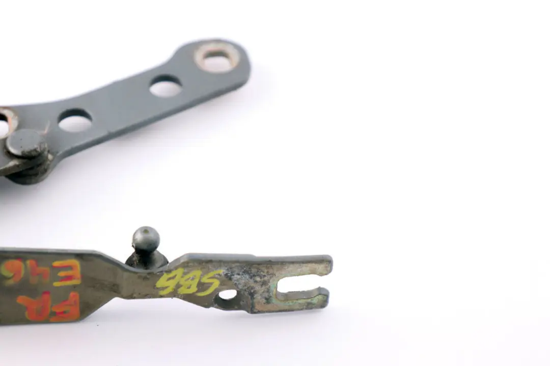 Right Engine Hood Hinge Bonnet O/S Silbergrau Silver Grey to BMW 3 Series E46 with Part number 7028578 BMW 3 Series E46 Right Engine Hood Hinge Bonnet O/S Silbergrau Silver Grey - SKU 7028578 - Part number 7028578