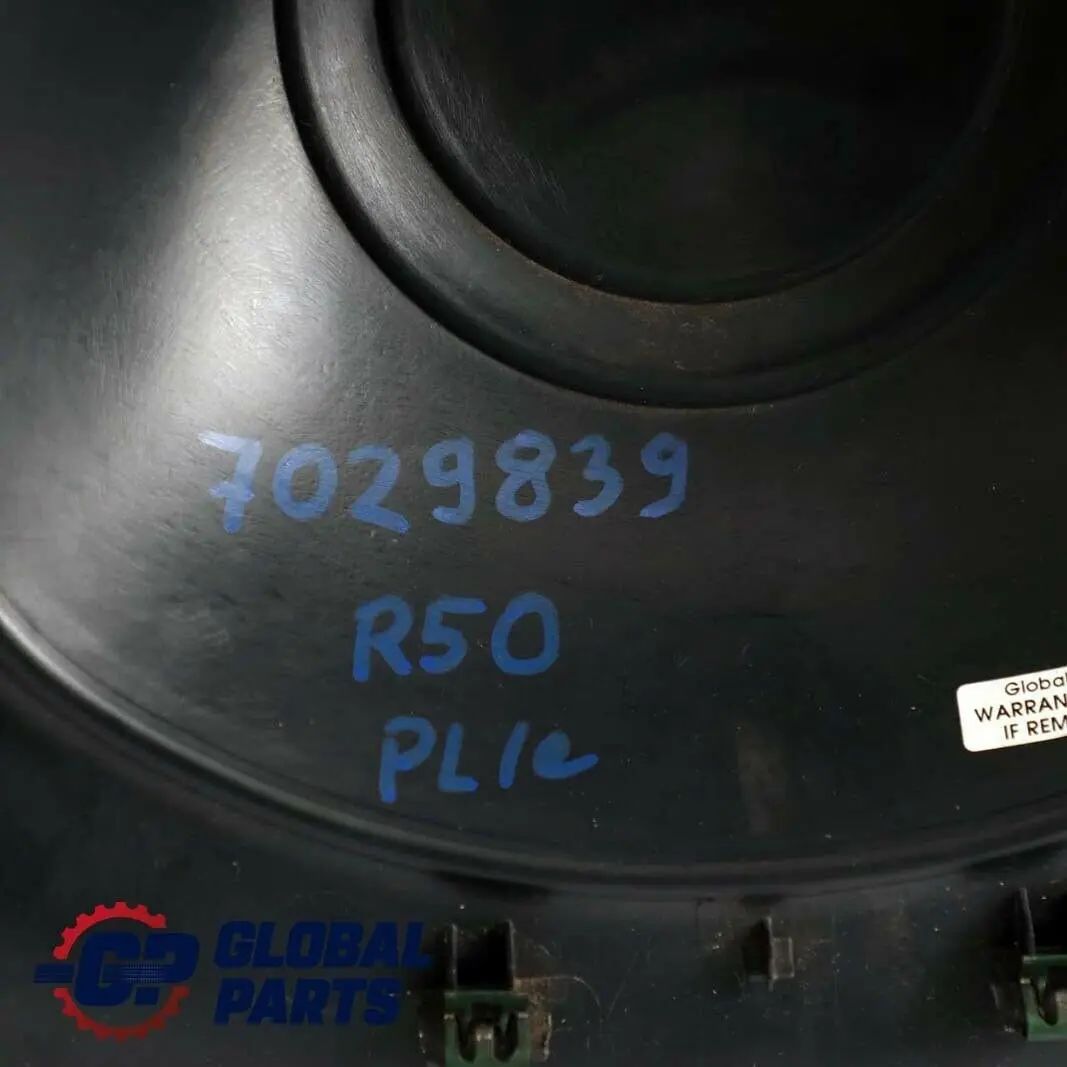 Verkleidung Heckklappe Unten für MINI Cooper One R50 R53 mit Teilenummer 7029839 MINI Cooper One R50 R53 Verkleidung Heckklappe Unten - SKU 7029839 - Teilenummer 7029839