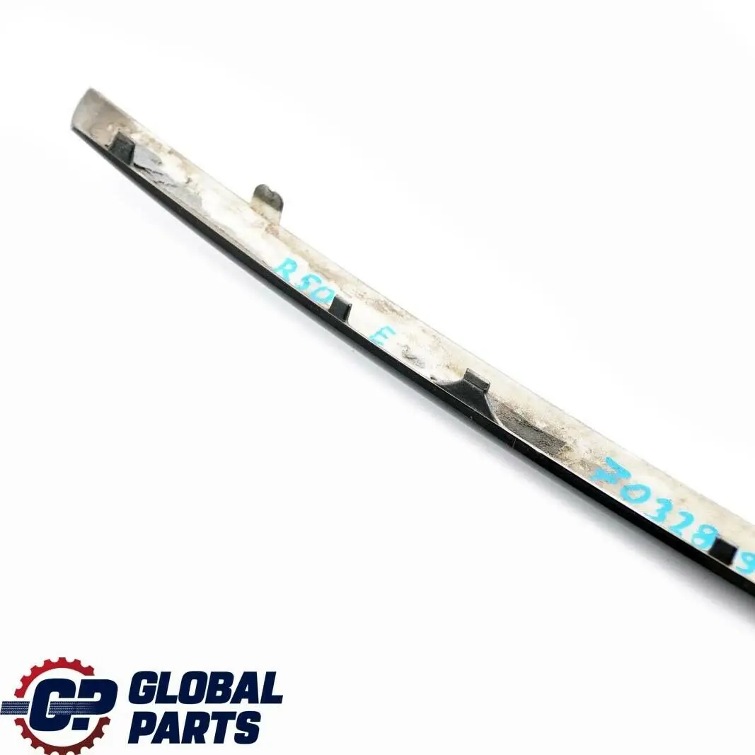 Frontstoßstange Zierleiste Schwarz für BMW Mini Cooper One R50 R52 mit Teilenummer 7032899 BMW Mini Cooper One R50 R52 Frontstoßstange Zierleiste Schwarz - SKU 7032899 - Teilenummer 7032899