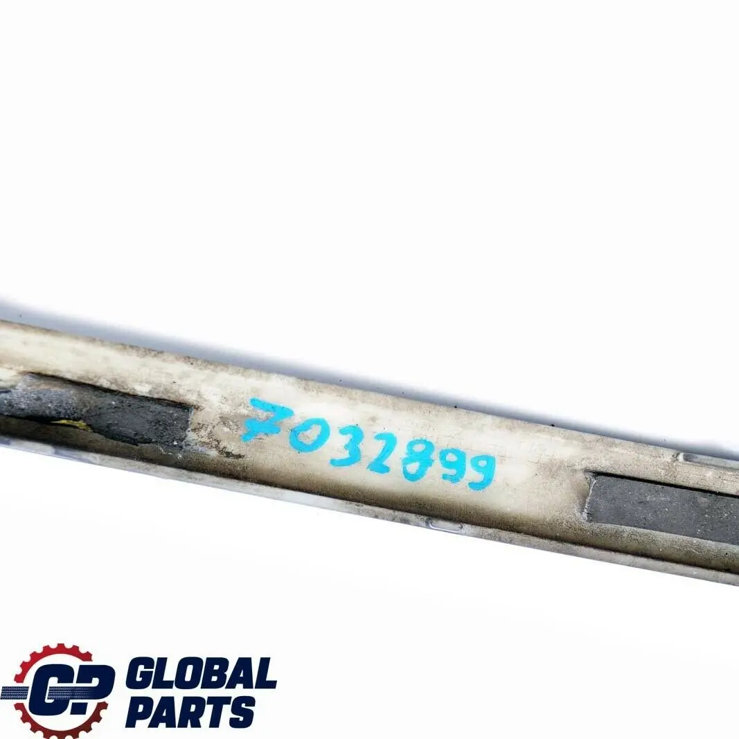 Frontstoßstange Zierleiste Schwarz für BMW Mini Cooper One R50 R52 mit Teilenummer 7032899 BMW Mini Cooper One R50 R52 Frontstoßstange Zierleiste Schwarz - SKU 7032899 - Teilenummer 7032899