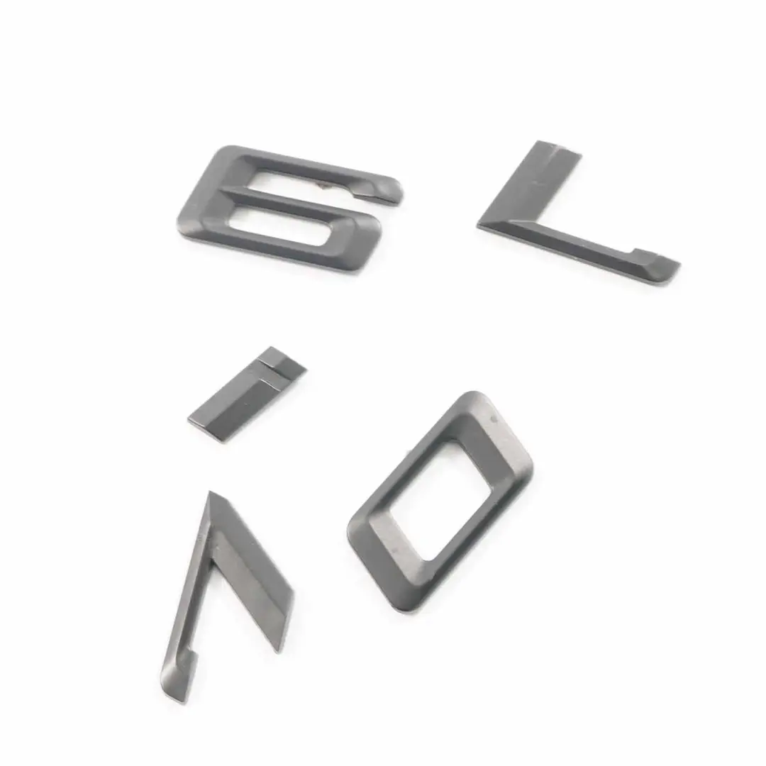 Emblema Letras Trasero Tapa Maletero 760Li para BMW E66 con número de pieza 7033246 BMW E66 Emblema Letras Trasero Tapa Maletero 760Li - SKU 7033246 - Número de pieza 7033246