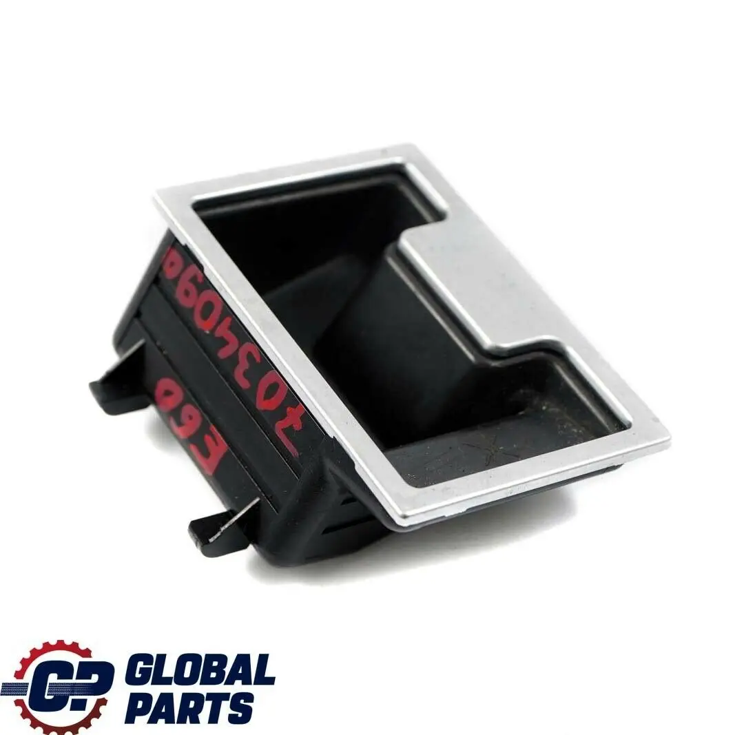 Mittelkonsole Aschenbecher Vorne Einsatz Fach für BMW E60 E61 mit Teilenummer 51167034090 BMW E60 E61 Mittelkonsole Aschenbecher Vorne Einsatz Fach - SKU 7034090 - Teilenummer 51167034090