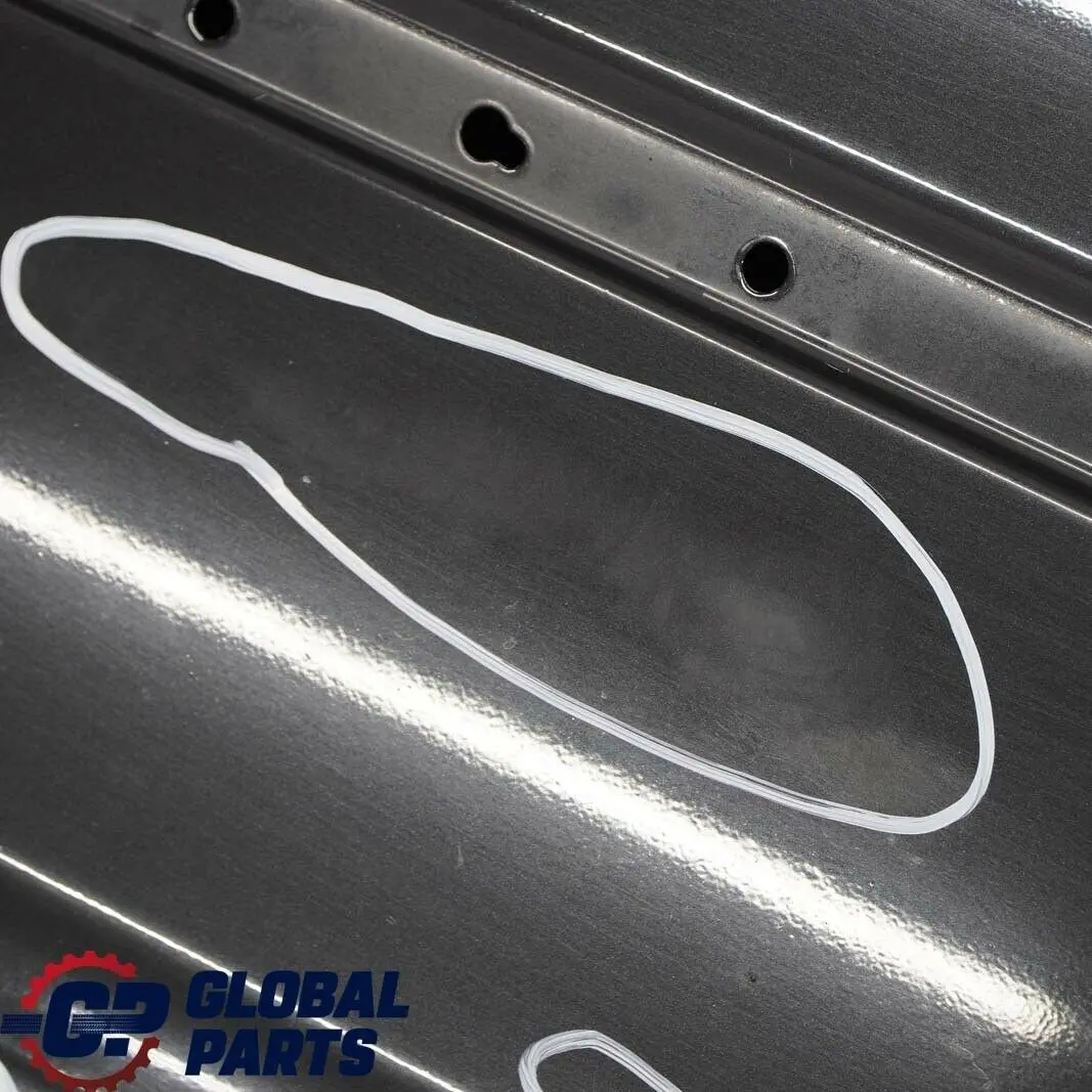 Porta Anteriore Destra Black Sapphire Nero Metallico per BMW E46 Limousine Touring con numero di parte 7034152 BMW E46 Limousine Touring Porta Anteriore Destra Black Sapphire Nero Metallico - SKU 7034152-BS - Numero di parte 7034152