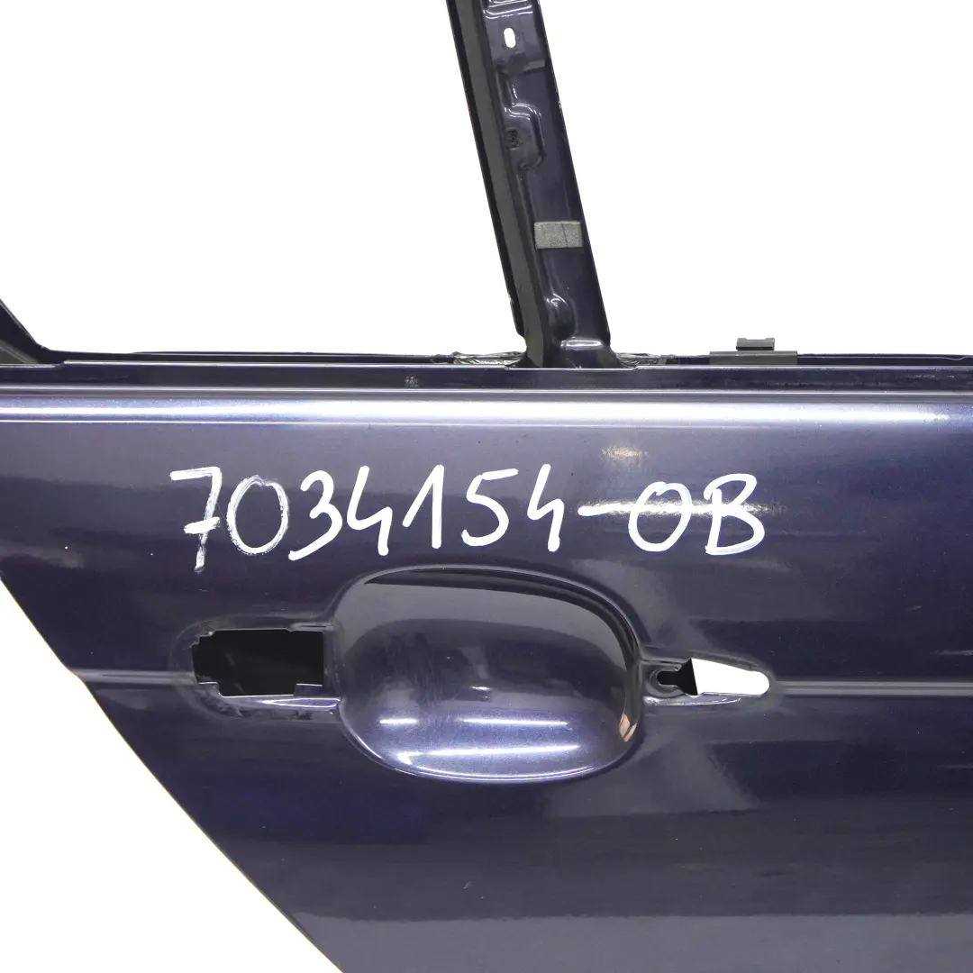 Porta posteriore destra Orientblau Orient Blue Metallic - 317 per BMW E46 Berlina con numero di parte 7034154 BMW E46 Berlina Porta posteriore destra Orientblau Orient Blue Metallic - 317 - SKU 7034154-OB - Numero di parte 7034154