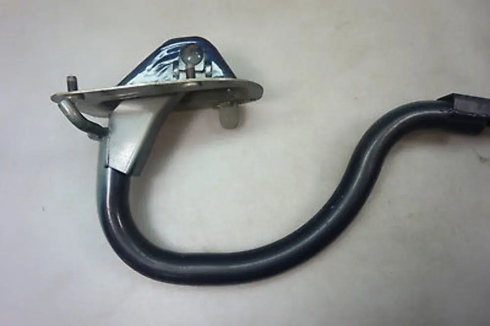 zawias klapy lewy tył blue do BMW E60 o numerze 7034245 BMW E60 zawias klapy lewy tył blue - SKU 7034245-3 - Numer Części 7034245