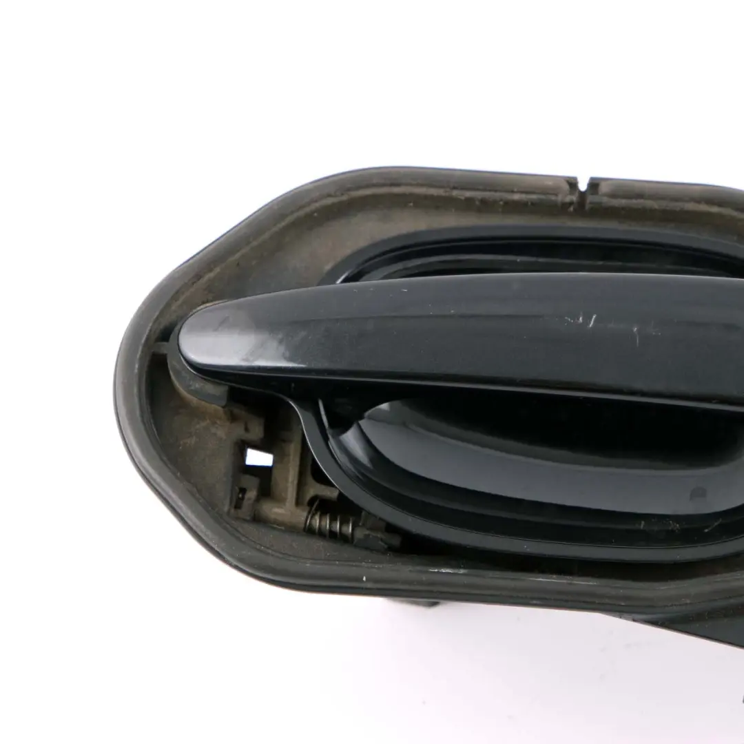 Complete Rear Left Grab Handle N/S Black Sapphire Metallic to BMW 5 Series E60 E61 with Part number 7034571 BMW 5 Series E60 E61 Complete Rear Left Grab Handle N/S Black Sapphire Metallic - SKU 7034571-BS2 - Part number 7034571