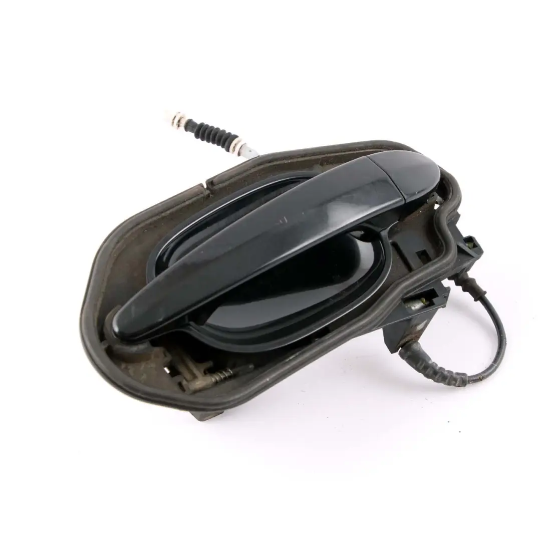 Complete Rear Left Grab Handle N/S Black Sapphire Metallic to BMW 5 Series E60 E61 with Part number 7034571 BMW 5 Series E60 E61 Complete Rear Left Grab Handle N/S Black Sapphire Metallic - SKU 7034571-BS2 - Part number 7034571