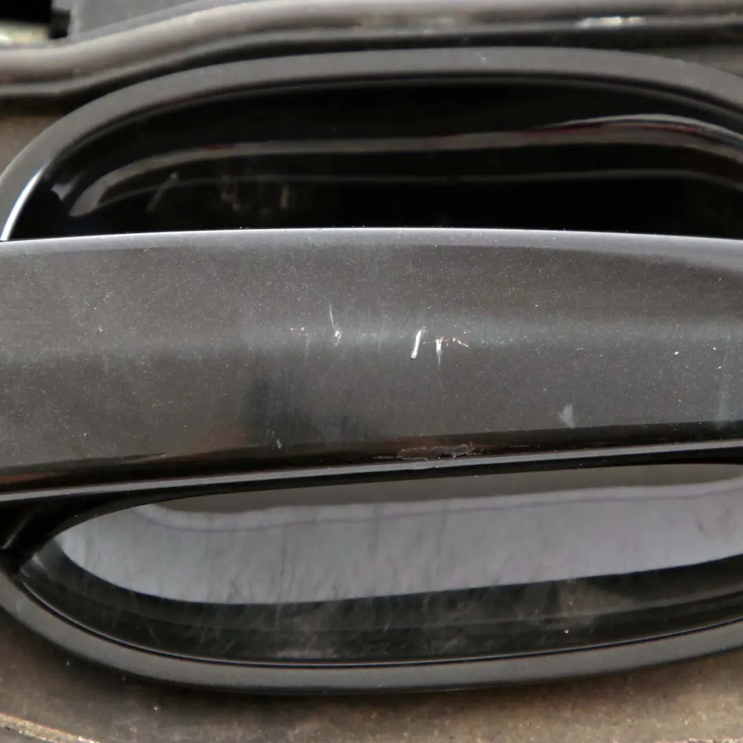 Complete Rear Left Grab Handle N/S Black Sapphire Metallic to BMW 5 Series E60 E61 with Part number 7034571 BMW 5 Series E60 E61 Complete Rear Left Grab Handle N/S Black Sapphire Metallic - SKU 7034571-BS2 - Part number 7034571