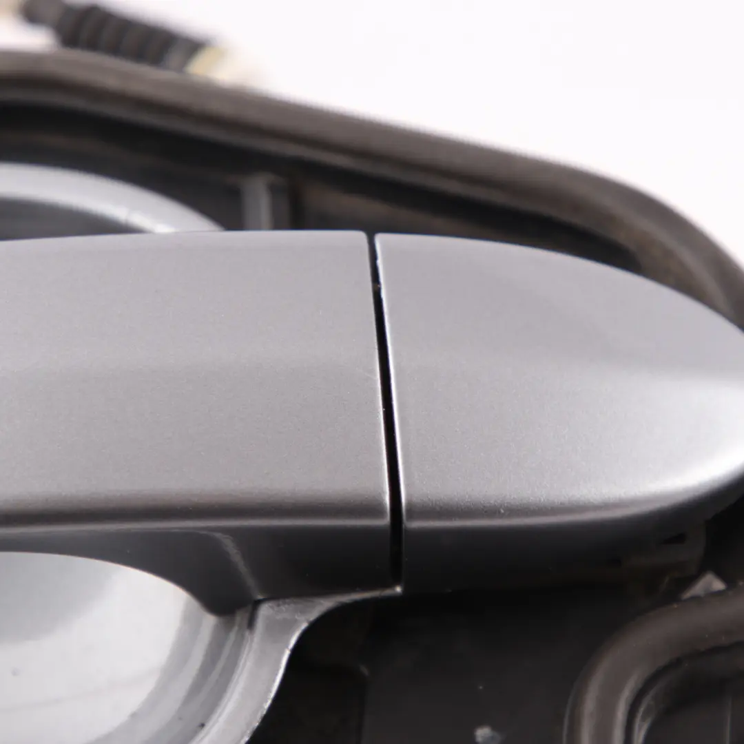 Grab Handle Door BMW E60 E61 Complete Rear Right O/S Silbergrau Silver Grey A08 to with Part number 7034571 Grab Handle Door BMW E60 E61 Complete Rear Right O/S Silbergrau Silver Grey A08 - SKU 7034571-SBG2 - Part number 7034571