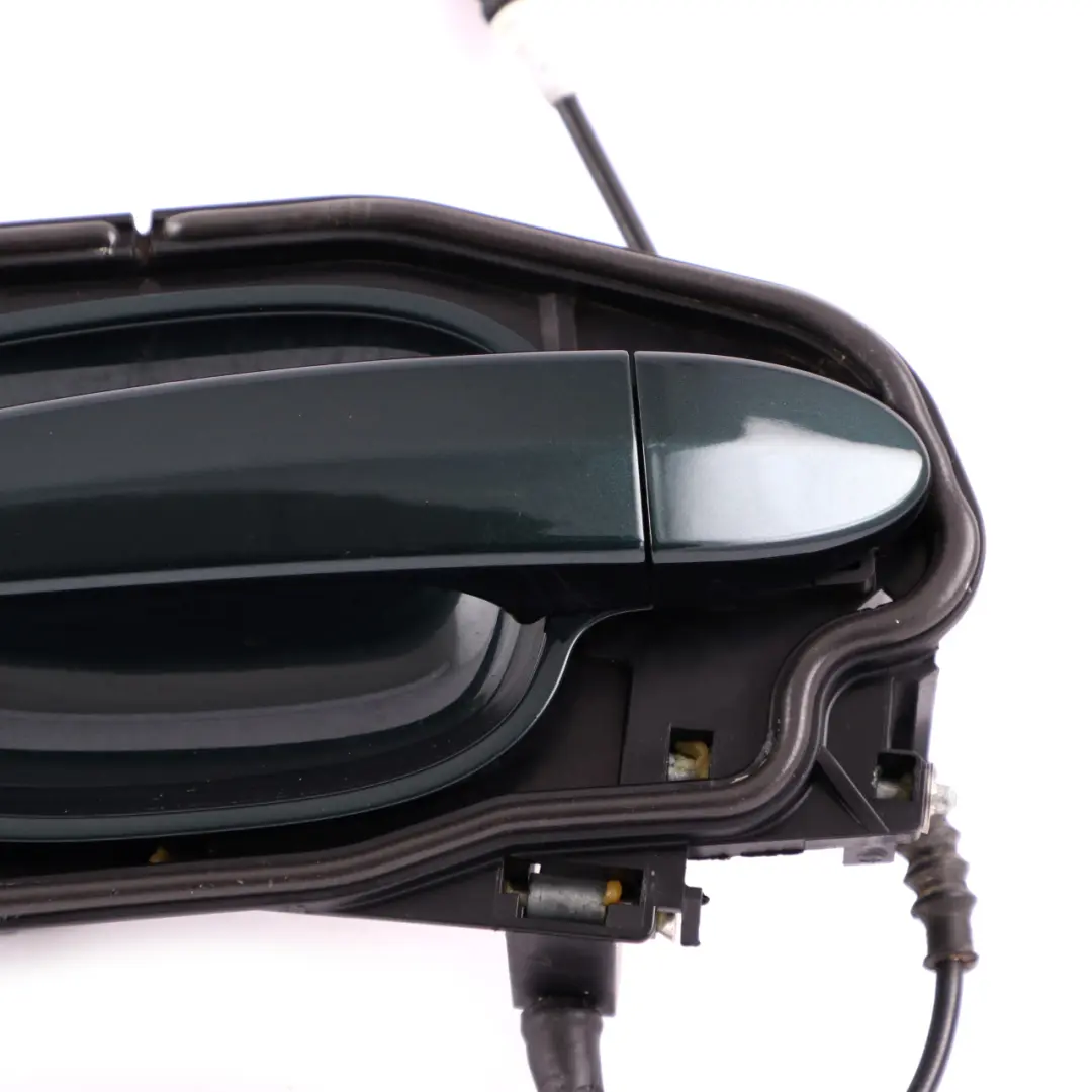 Complete Rear Right Grab Handle O/S Tiefgruen Deep Green to BMW 5 Series 2 E60 E61 with Part number 7034571 BMW 5 Series 2 E60 E61 Complete Rear Right Grab Handle O/S Tiefgruen Deep Green - SKU 7034571-TG2 - Part number 7034571