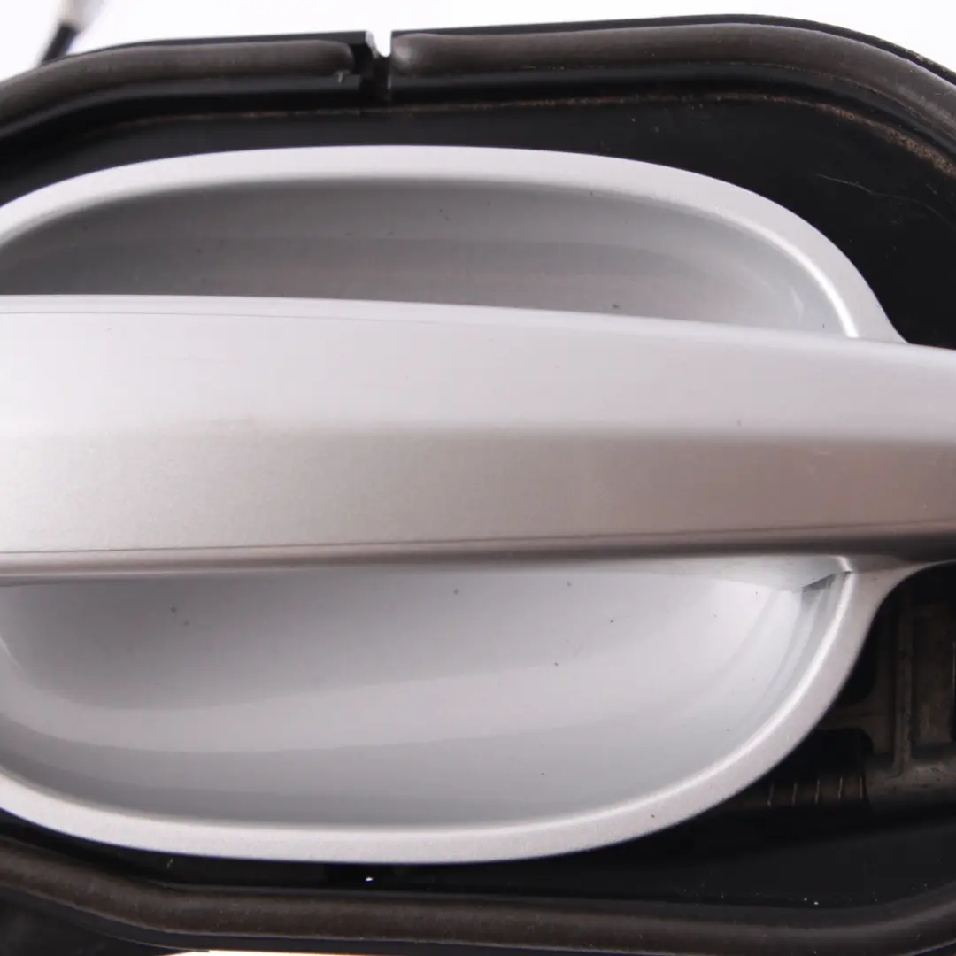 Grab Handle Door BMW E60 E61 2 Complete Rear Left N/S Titansilber Silver 354 to with Part number 7034571 Grab Handle Door BMW E60 E61 2 Complete Rear Left N/S Titansilber Silver 354 - SKU 7034571-TS2 - Part number 7034571