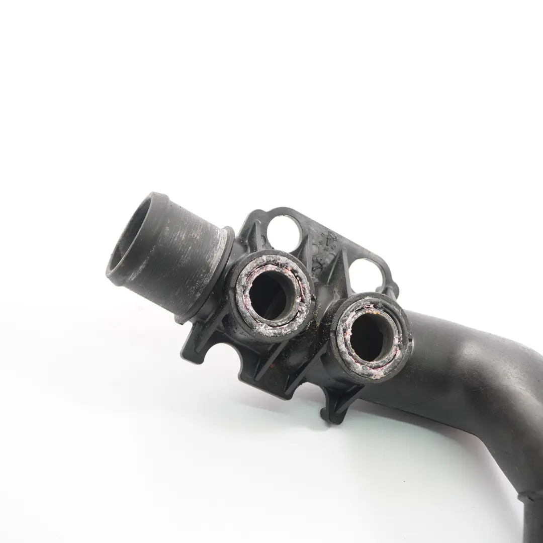 Manguera de Agua Tubería de Refrigeración para Renault Master Trafic 3 con número de pieza 70346762 Renault Master Trafic 3 Manguera de Agua Tubería de Refrigeración - SKU 70346762 - Número de pieza 70346762