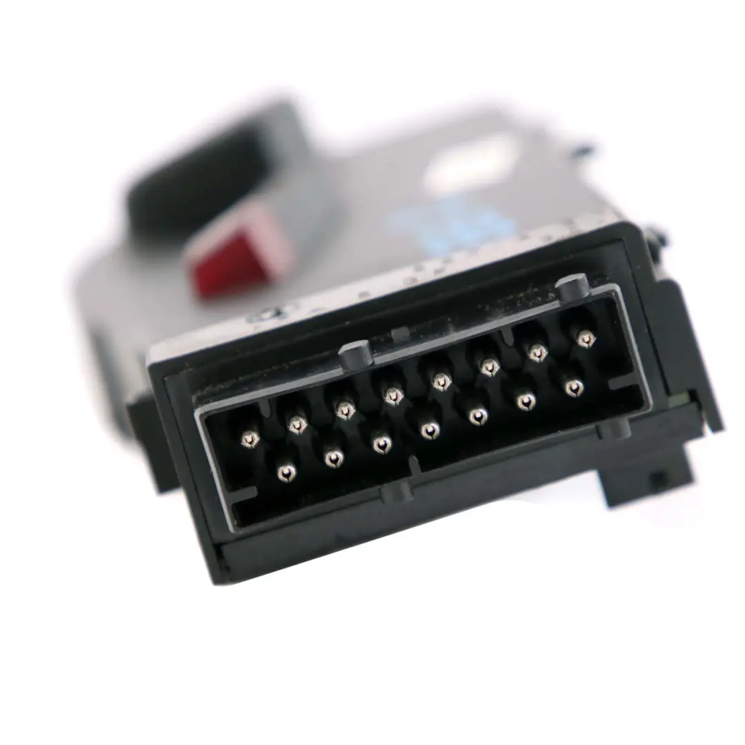 Panneau de commande siège avant droit interrupteur pour BMW E46 E63 E83 à propos du numéro de pièce 7036126 BMW E46 E63 E83 Panneau de commande siège avant droit interrupteur - SKU 7036126 - Numéro de pièce 7036126