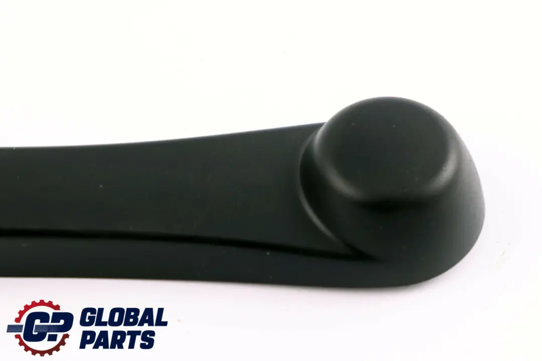 Lewa Osłona Ramienia Wycieraczki do BMW E60 E61 o numerze 7037356 BMW E60 E61 Lewa Osłona Ramienia Wycieraczki - SKU 7037356 - Numer Części 7037356