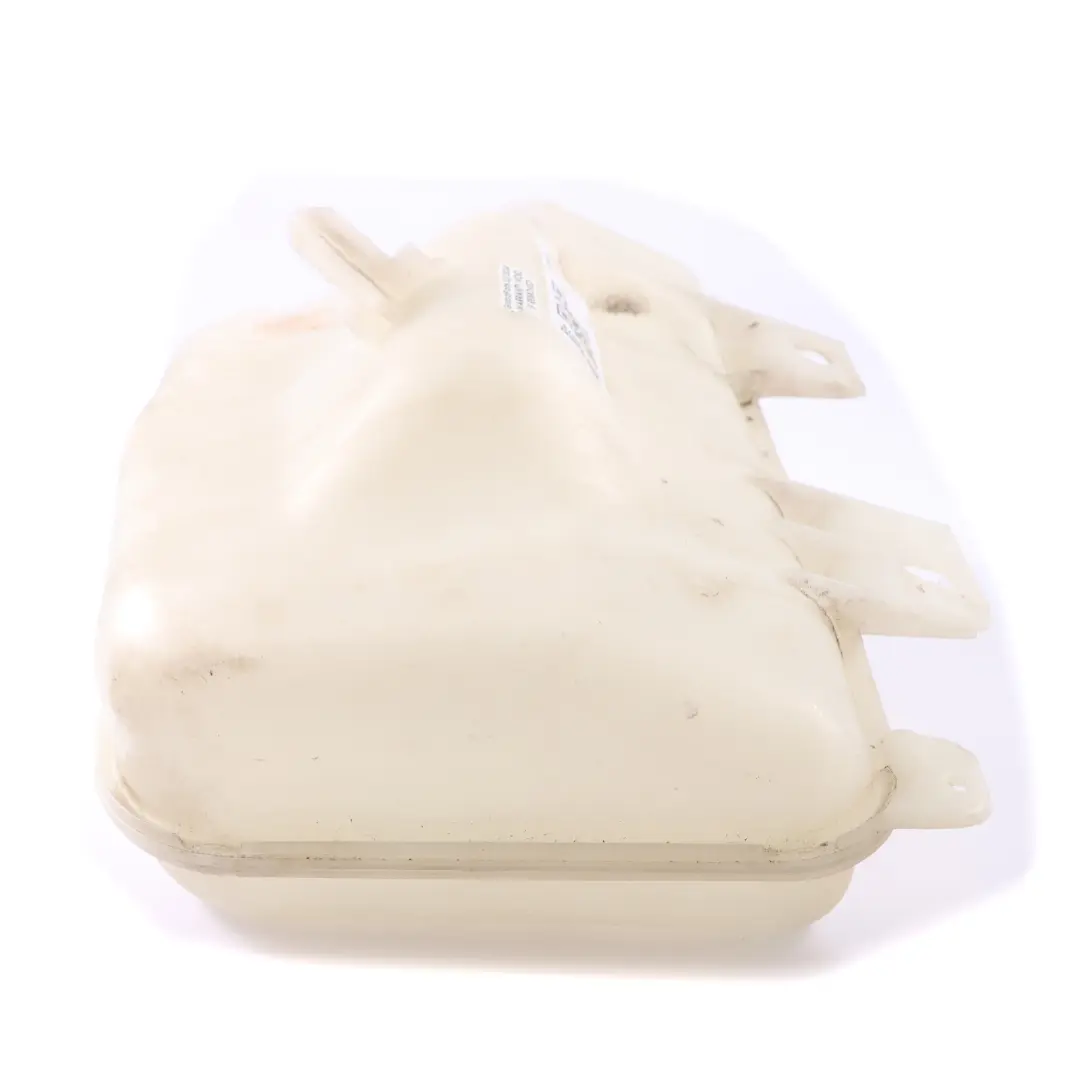 Windscreen Washer Pump Fluid Tank Container 1377830 to BMW E39 with Part number 7038432 BMW E39 Windscreen Washer Pump Fluid Tank Container 1377830 - SKU 7038432 - Part number 7038432