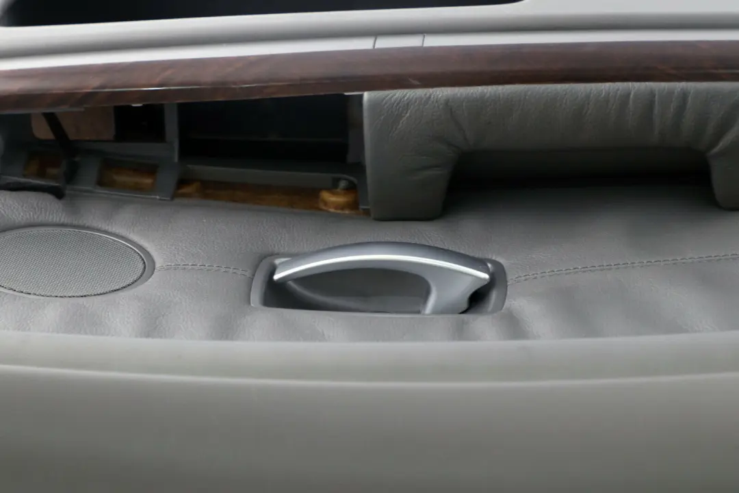 BMW E65 Hinten Links Türkarte Grau Lederverkleidung Trim Panel - SKU 7038709-2 - Teilenummer 7038709