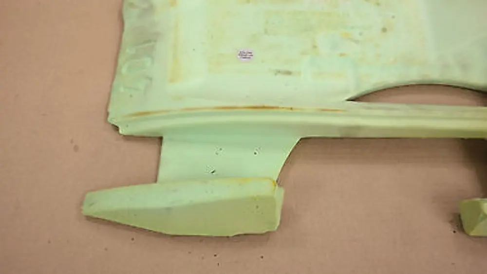 Insert mousse revetement de sol equipement bas gauche pour BMW E60 E61 LCI M5 à propos du numéro de pièce 51477039401 BMW E60 E61 LCI M5 Insert mousse revetement de sol equipement bas gauche - SKU 7039401 - Numéro de pièce 51477039401